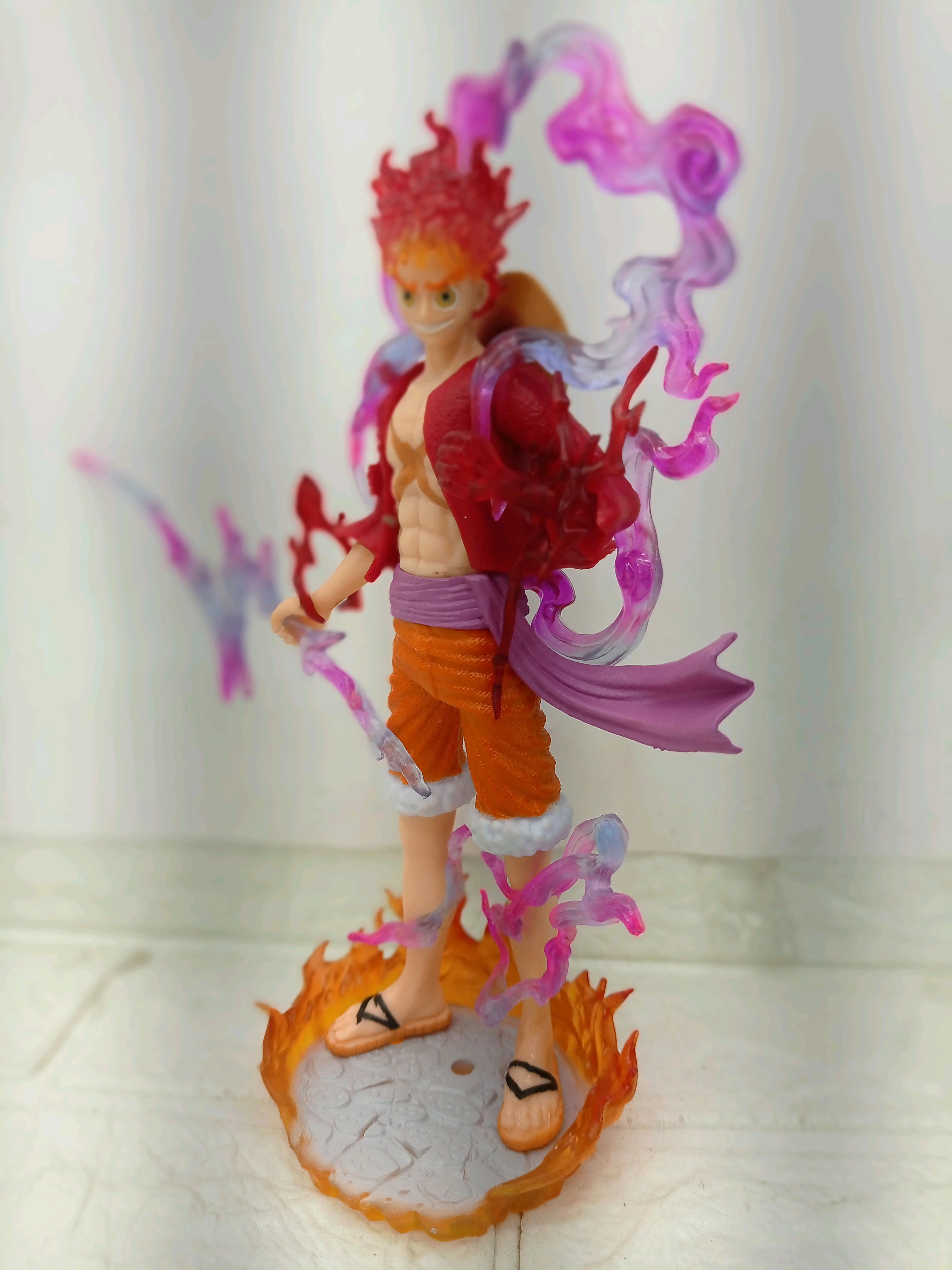 20 cm Red Clothes Lotus Base Luffy One Piece Anime Figurine - Image 3