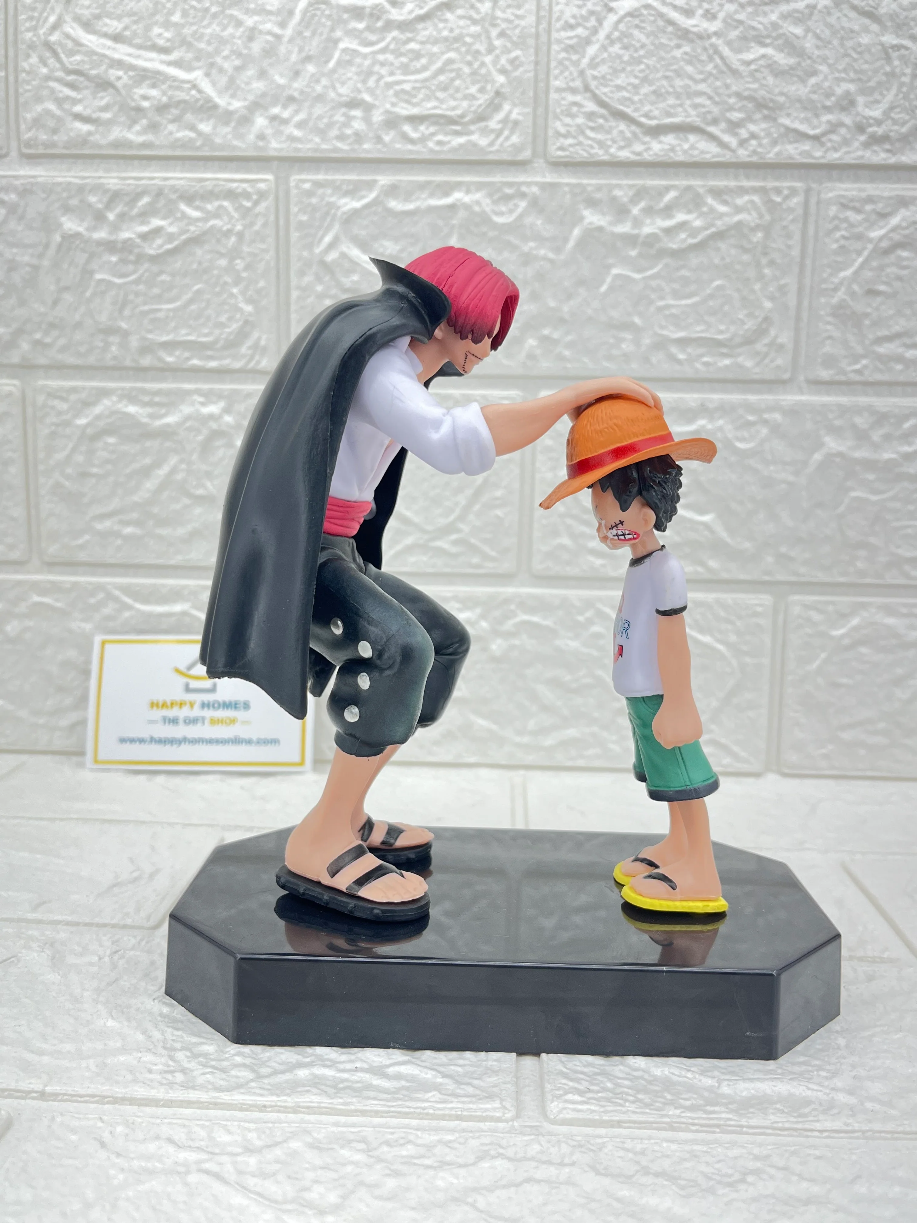Patting Head One Piece Figurine - Image 3