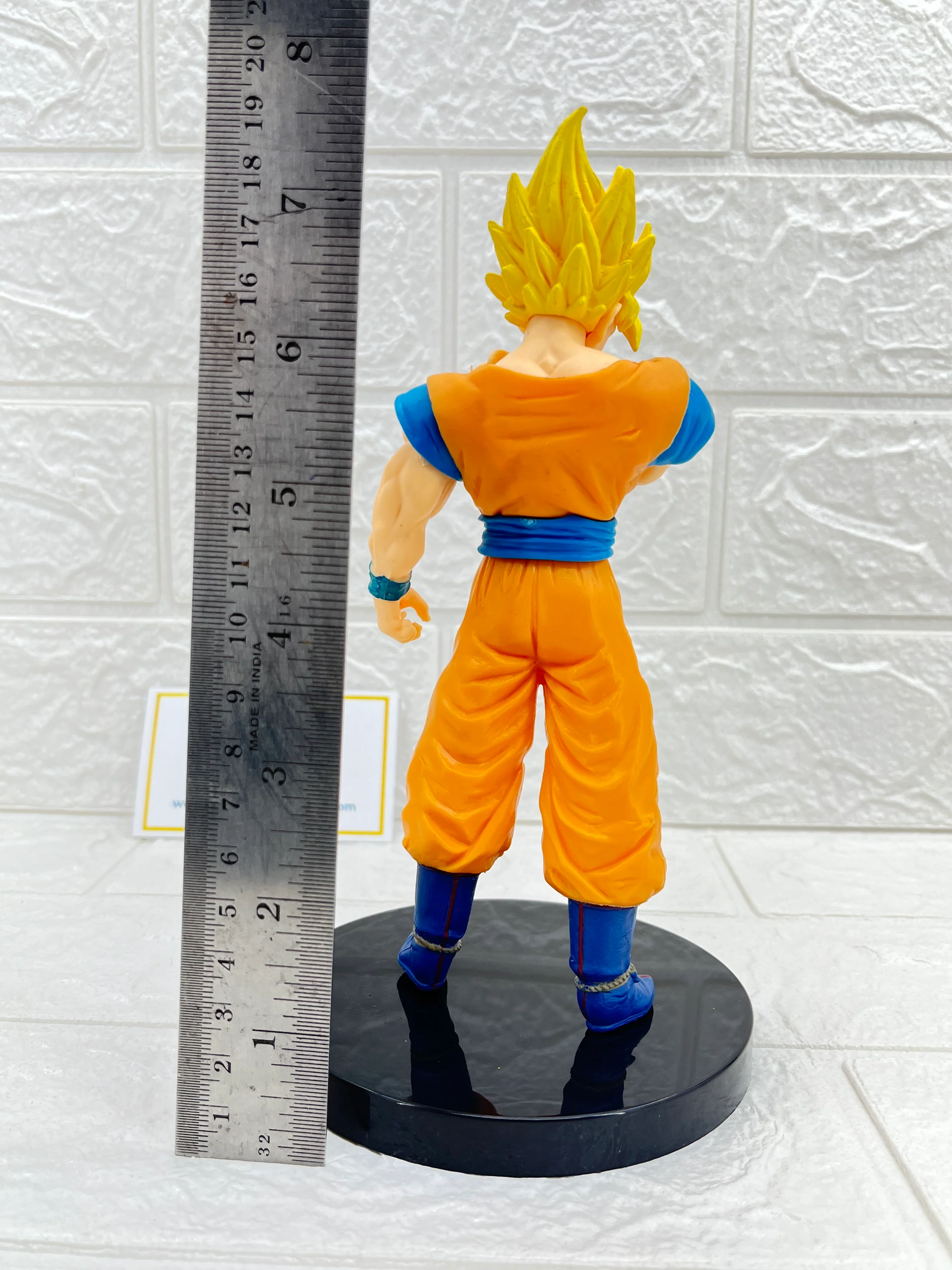 Shoulder Shrug Yellow Hair Orange Goku Dragon ball Figurine - Image 3