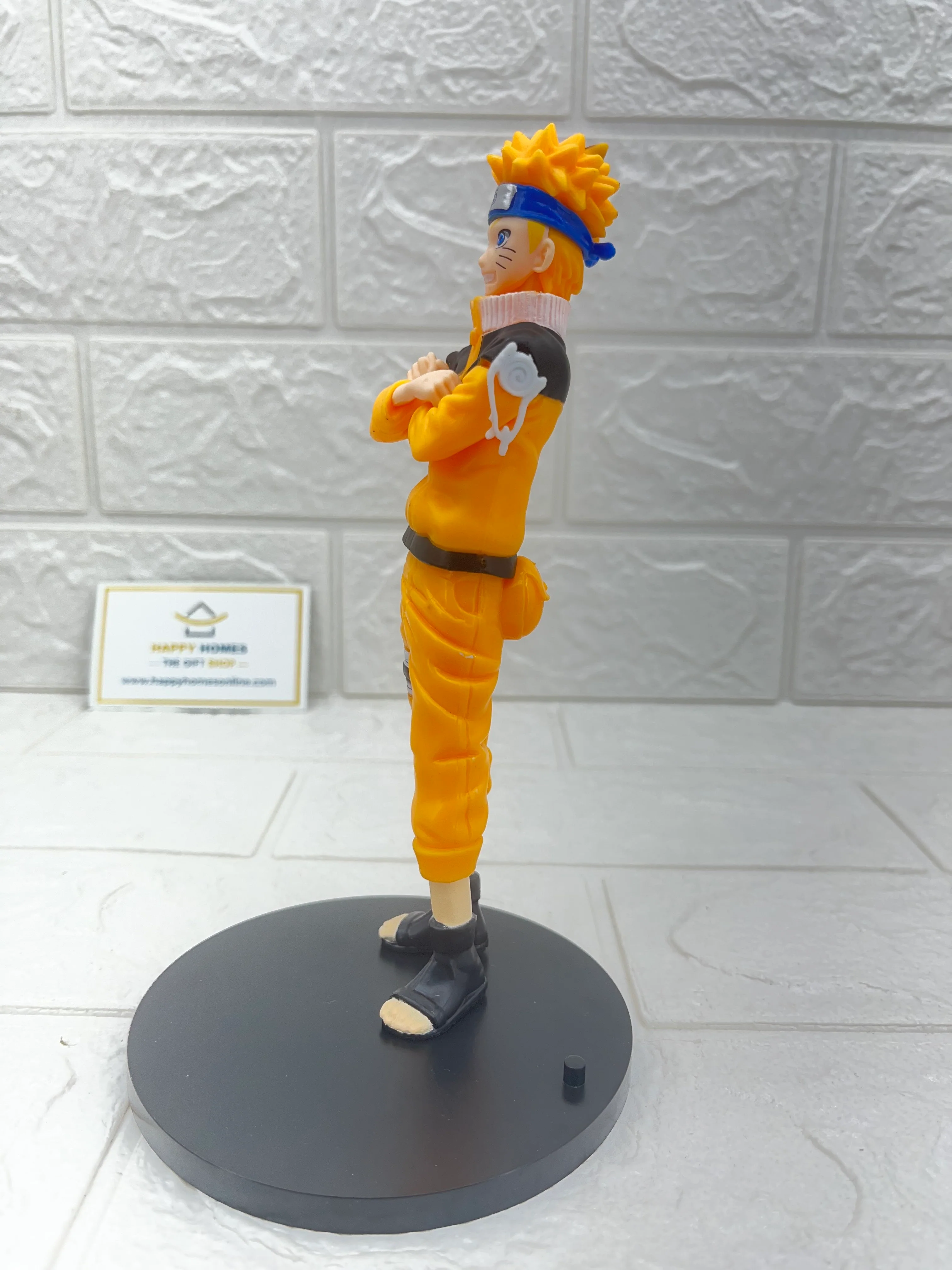 Hands Crossed Naruto Figurine - Image 3