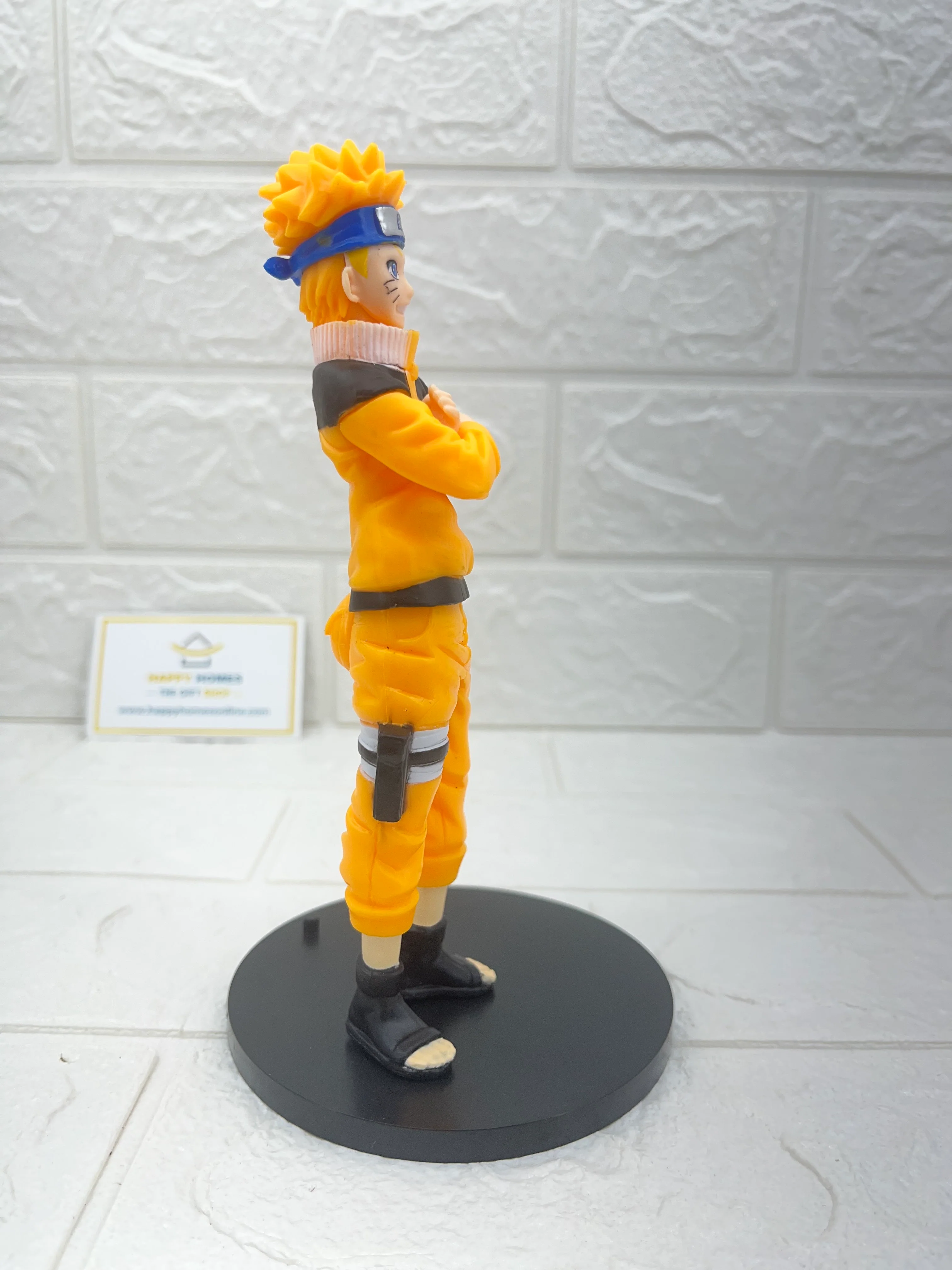 Hands Crossed Naruto Figurine - Image 4